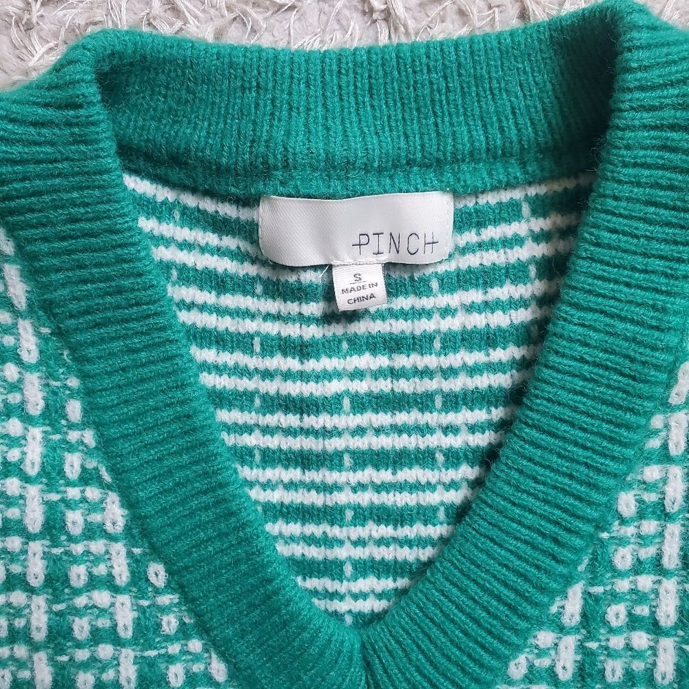 Knit Sweater Vest - Picture 5 of 10